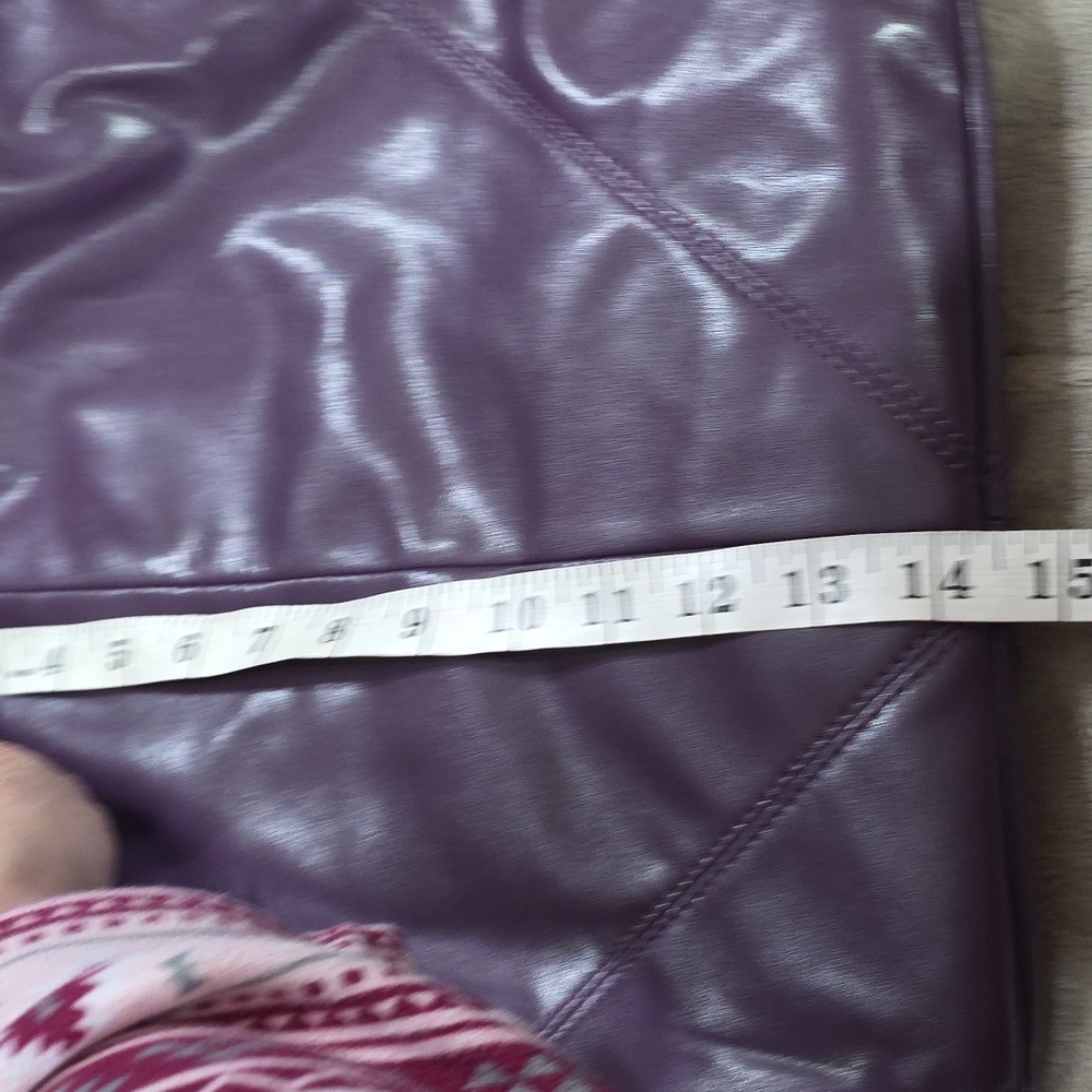 Chloe?? Large Hobo Bag Purse Purple Faux Leather Big Bead Zips Key Chain *READ* - Picture 11 of 13